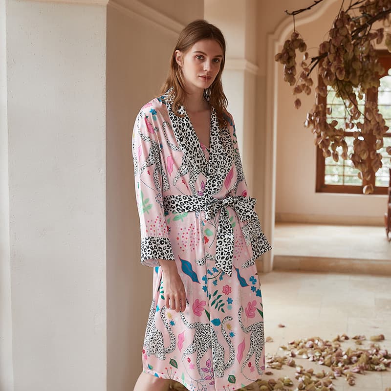 Impresso lapela camisola roupão conjunto ins estilo seda gelo solto tamanho grande pijamas feminino outono
