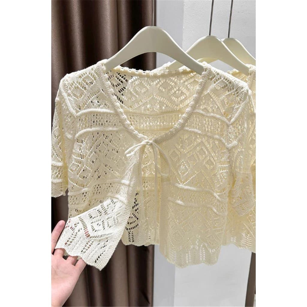Blazer Feminino Estilo Coreano de Verão Branco e Preto Manga Curta Bolero de Renda Cardigã Retrátil para Atividades ao A