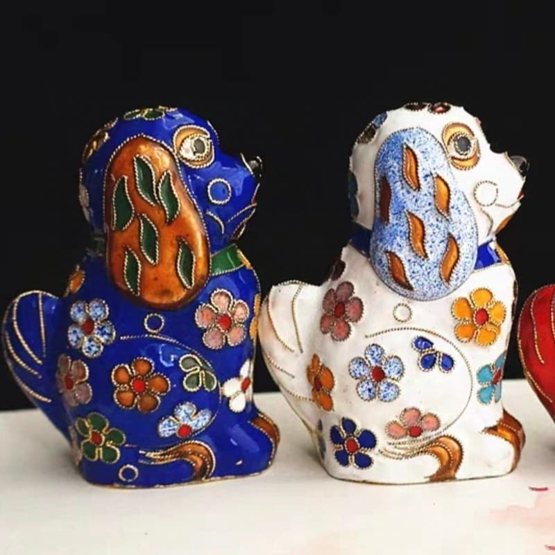 Frete grátis estoque produtos antigos Cloisonne cão cobre pneu filigrana esmalte ornamentos para cães ornamentos artesan