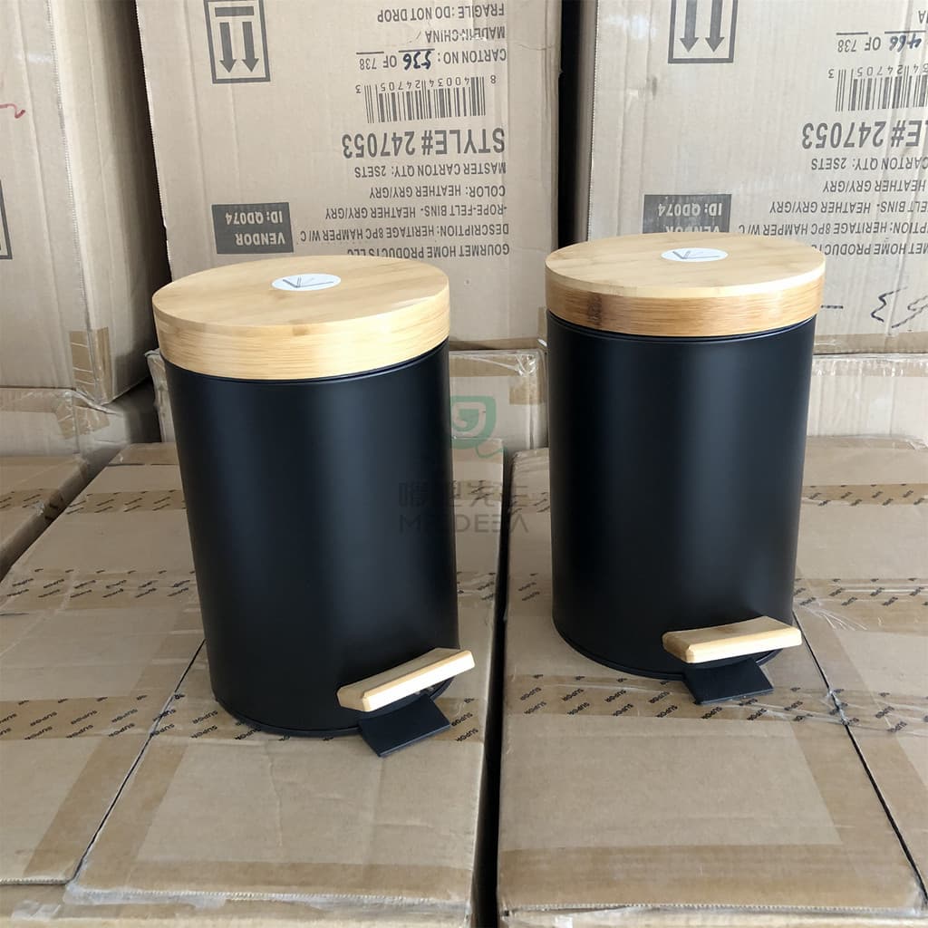 Comércio exterior Mini lata de lixo Desktop doméstico pequena lata de lixo de borracha com tampa