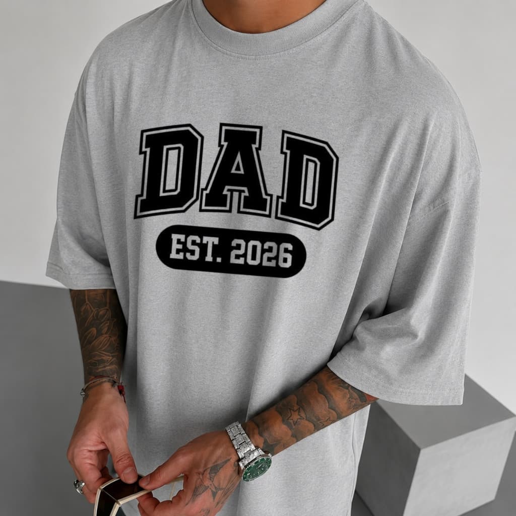 Camiseta Oversized Dad Est. 2026 Masculina Streetwear 100% Algodão Estampa Premium Unissex