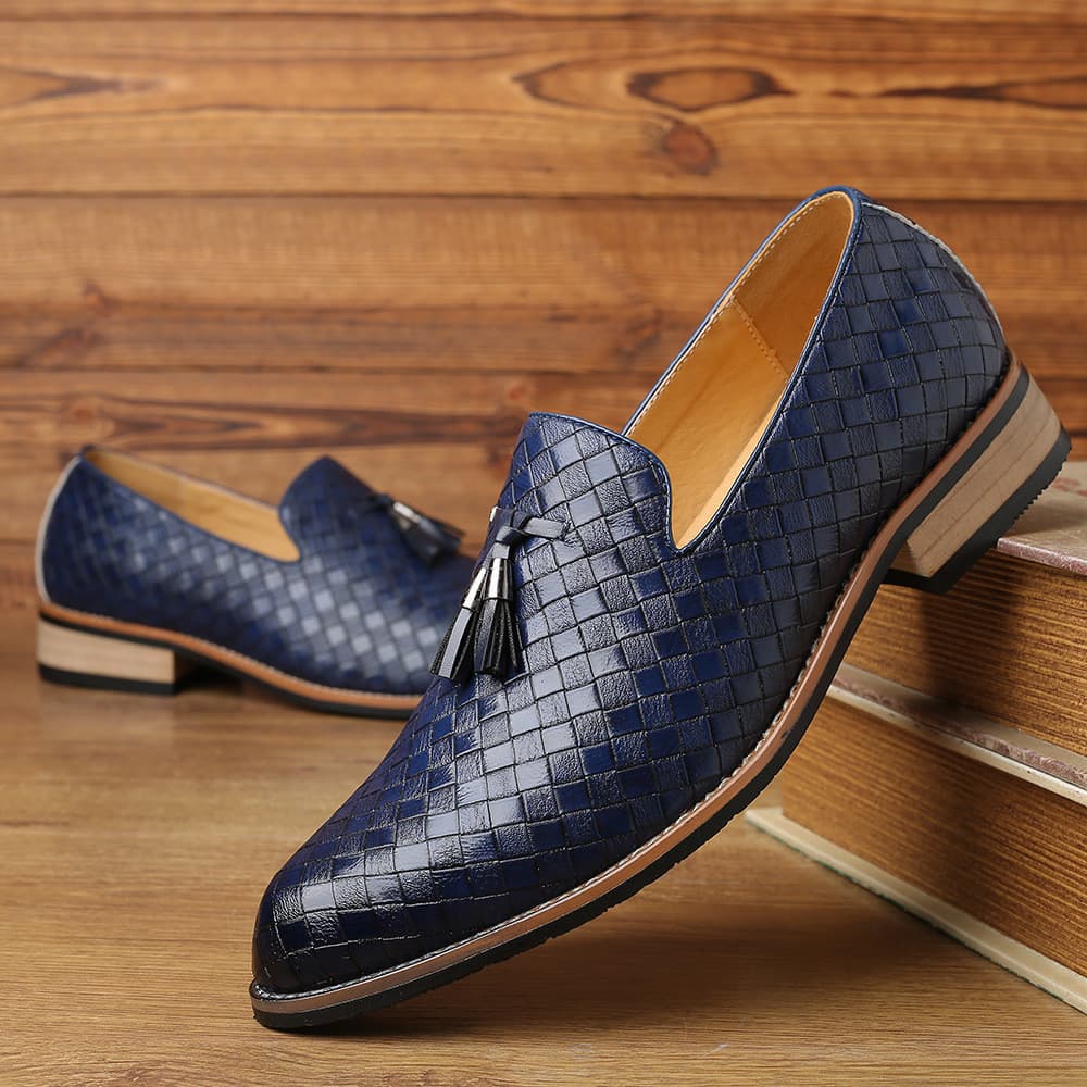 Sapatos Masculinos Versáteis Com Capas Para Os Pés