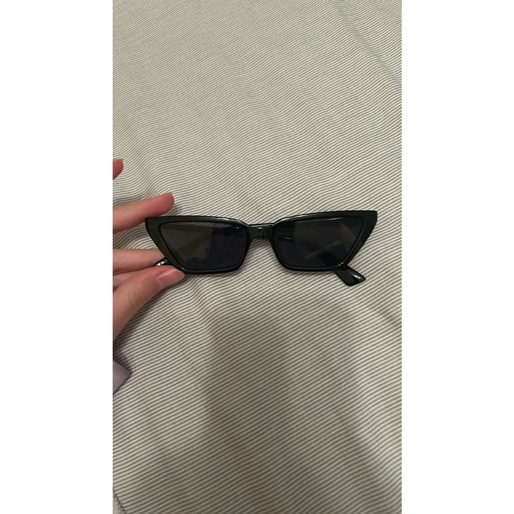 Óculos de Sol Quadrado Gatinho Preto
