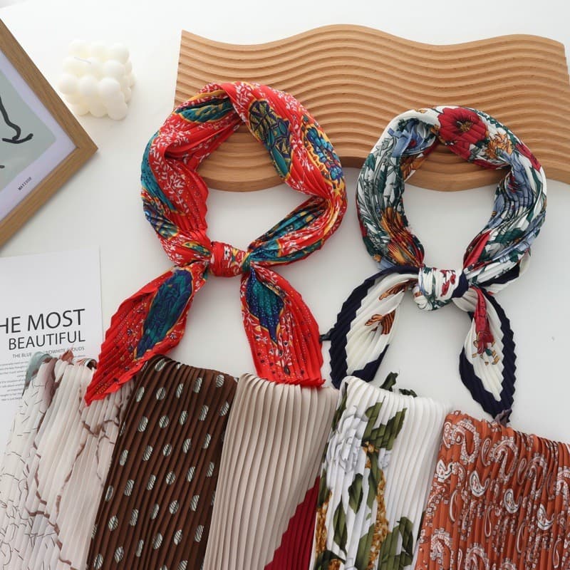 70 novo estilo plissado pequeno lenço quadrado lenço de seda feminino primavera outono verão moda All-Match decoração pr