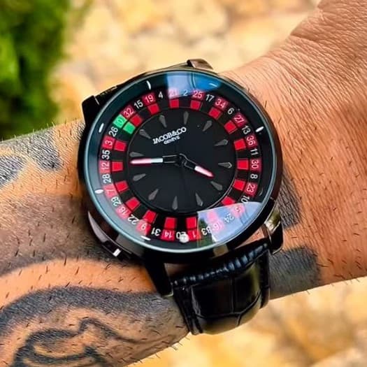 Relógio Masculino Cassino Couro Luxuoso Resistente á Água Preto Marrom c/ Caixa Homem Moderno.
Um Up no estilo..
de