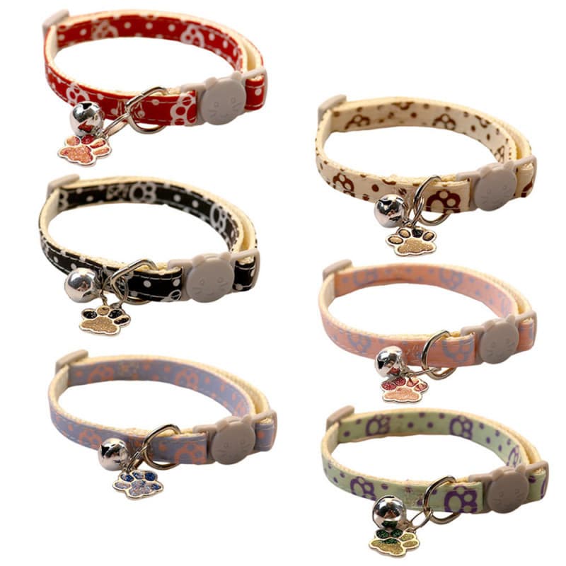 Nova coleira para animais de estimação, coleira para gato com estampa de patinhas e bolinhas, sino fofo, acessório ajust