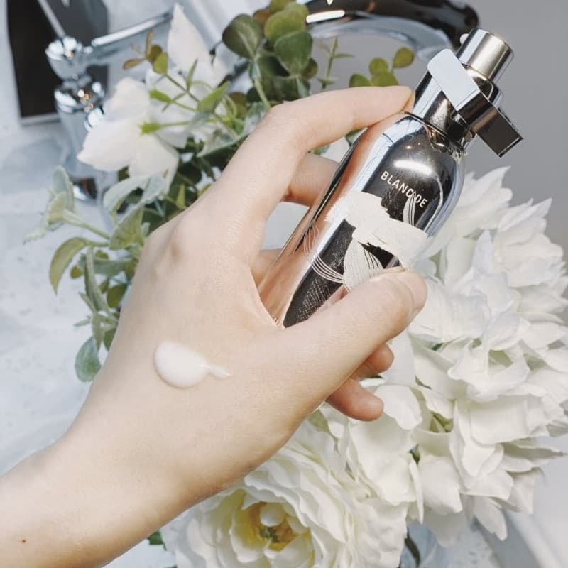 Novo LA ME . Essência Branqueadora E Iluminadora Removedora De Manchas Clareadora Reafirmante 30ml
