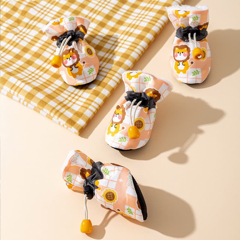 Sapatos para cachorro forro de lã engrossado desenho animado estilo fofo sola macia antiderrapante sapatos de algodão ca
