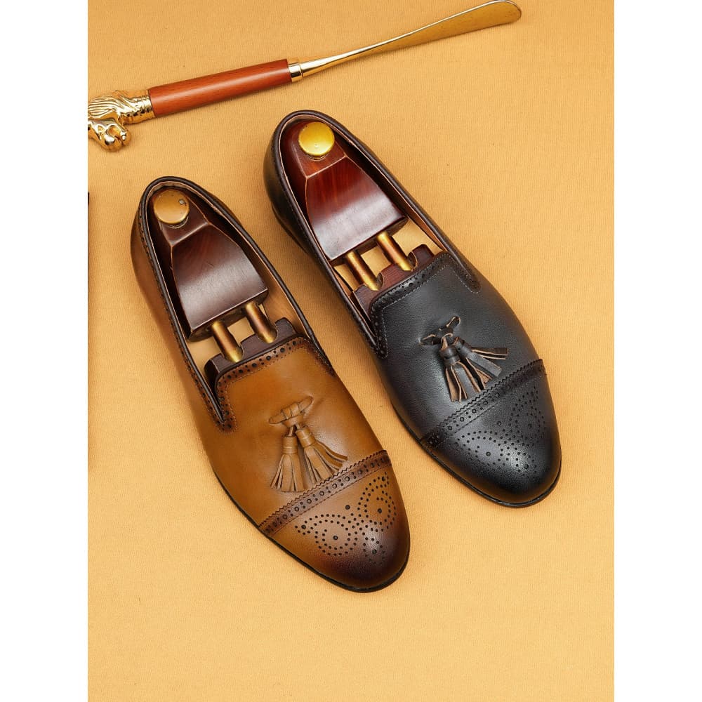 Mocassins masculinos de couro genuíno 2026 novo estilo High-End sentido deslizamento-On borla sapatos masculinos Braddoc