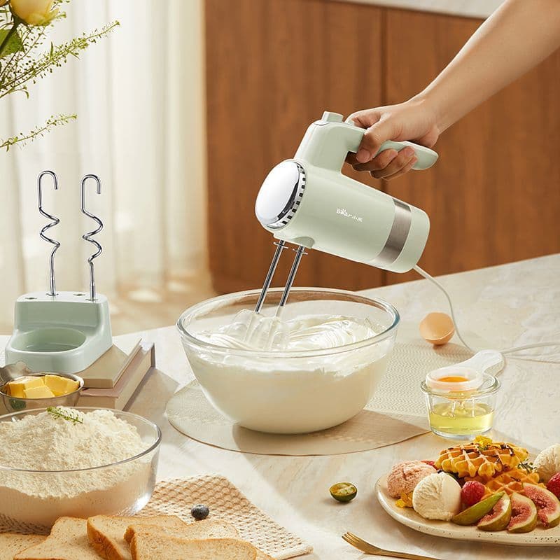 Pequeno urso elétrico de alta potência batedor batedor misturador cozinha creme batedor cozimento bolo mão @-@ agitação