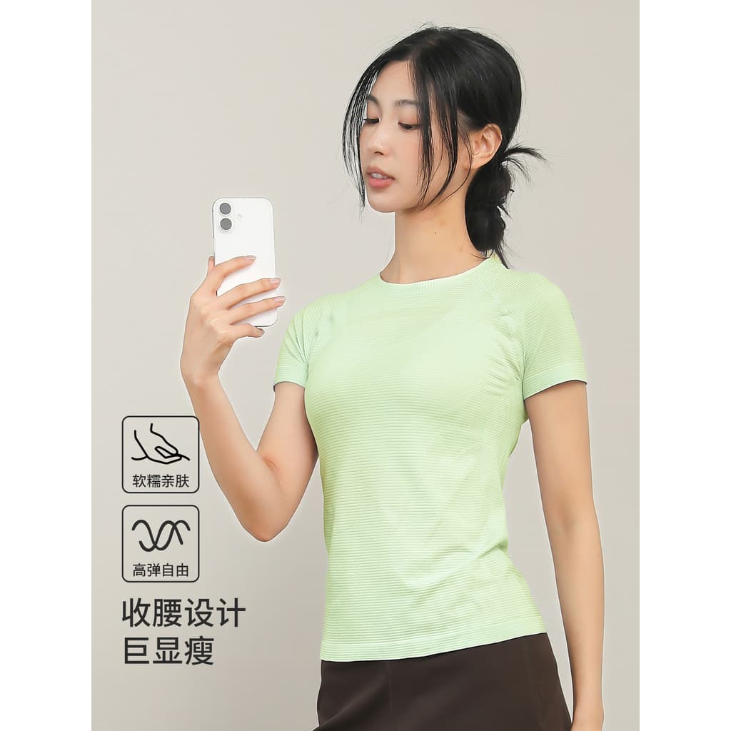 Yoga Wear terno feminino novo estilo fino-ajuste cintura estreita esportes de manga curta verão leve secagem rápida corr
