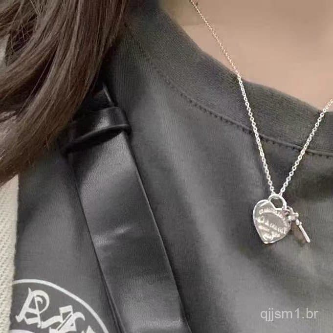 Colar com Pingente de Coração em Prata 925 para Mulheres