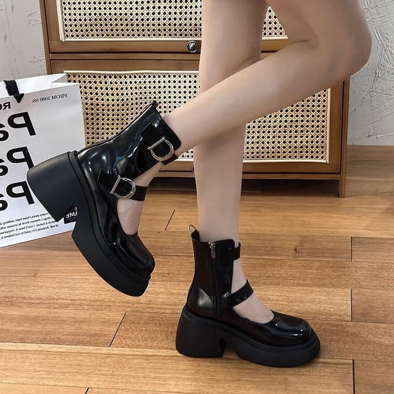 Salto alto sola grossa Martin botas femininas estilo verão 2026 novo estilo doce legal salto grosso Super quente botas c