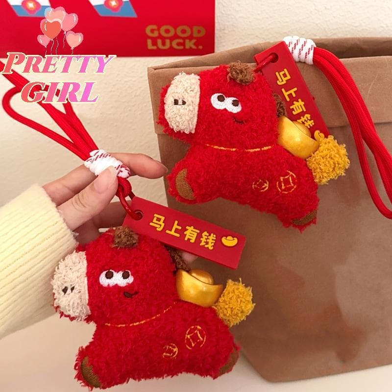 [Pretty ggirl] Bonito Desenho Animado Ano Novo Pônei Pingente De Pelúcia Chaveiro Criatividade Cavalo Vermelho Boneca Mo