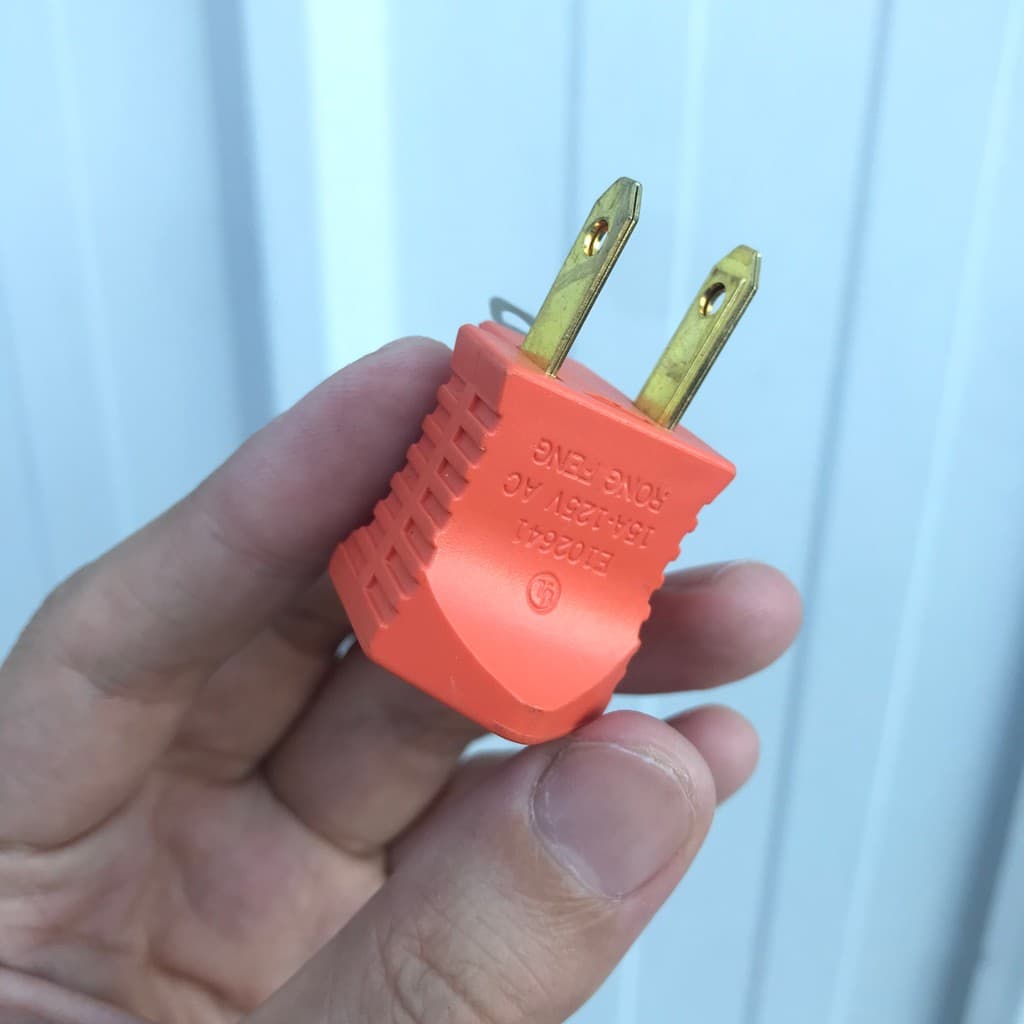Plugue de conversão importado americano padrão americano 3 plug para padrão nacional 2 plug um preço