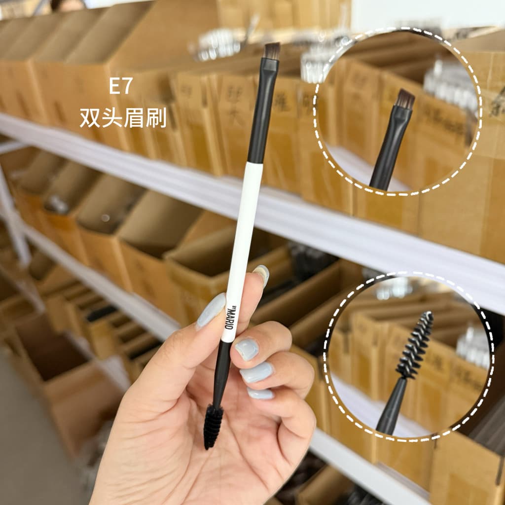 NOVO PRODUTO!MAKEUP BY MARIO E7 Pincel de sobrancelha de duas cabeças em espiral Pincel de sobrancelha Lâmina Pincel de
