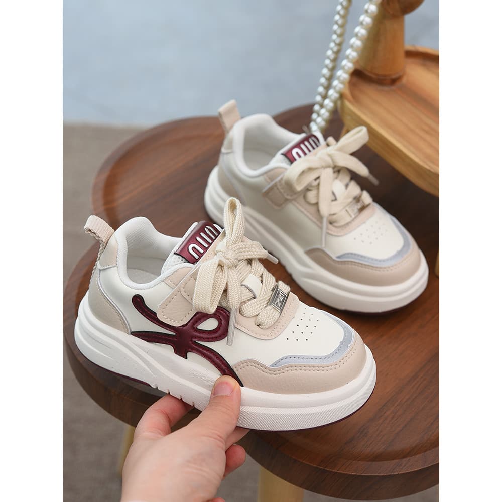 Sapatos infantis moda baixo-Top meninas sapatos casuais meninos sapatos 2026 primavera novo estilo de sola macia Velcro