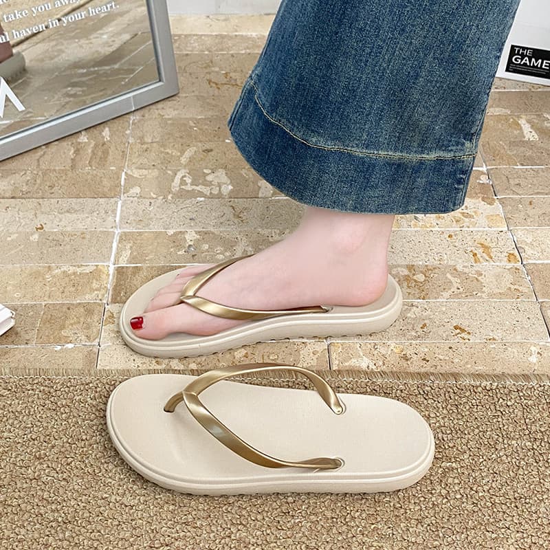Chinelos femininos verão exterior Wear versão coreana simples sola macia novo estilo quente flip-flops férias à beira-ma