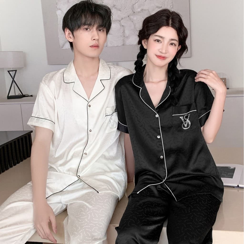 Pijamas masculinos pijamas femininos de seda gelo pijamas masculinos verão estilo fino 26 Jacquard quente diamante V cas