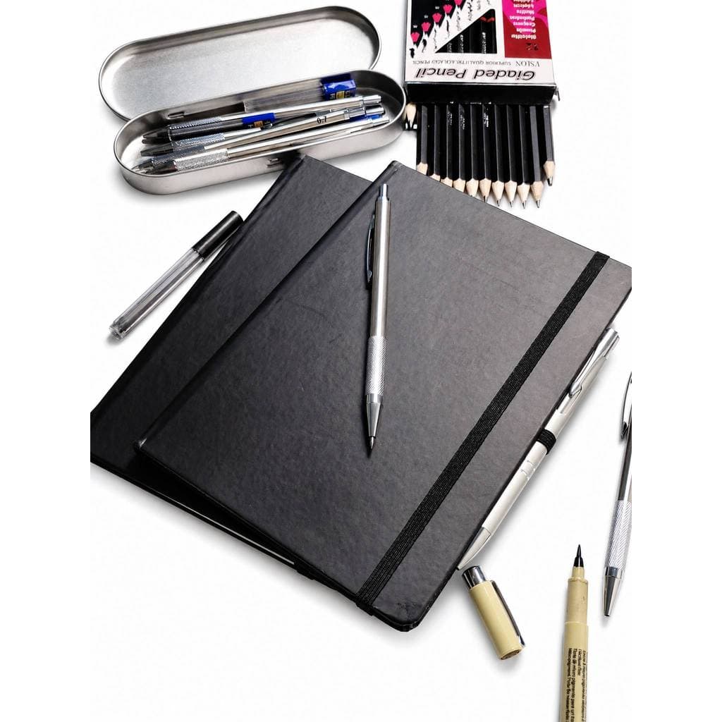 CADERNETA TIPO MOLESKINE 14X21 COM PORTA CANETA