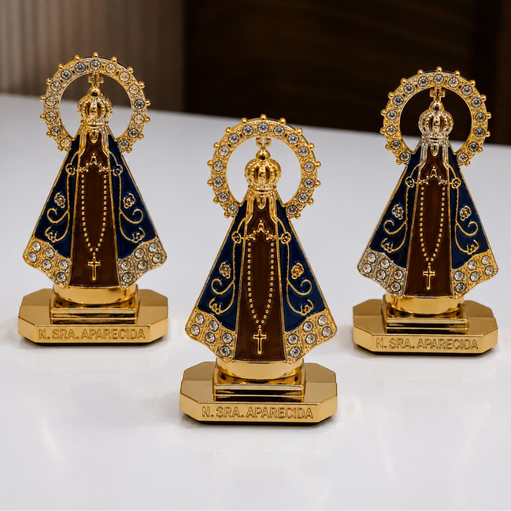 Mini Imagem Nossa Senhora Aparecida 3 Unidades Com Brilho Para Carro Mesa Escritório