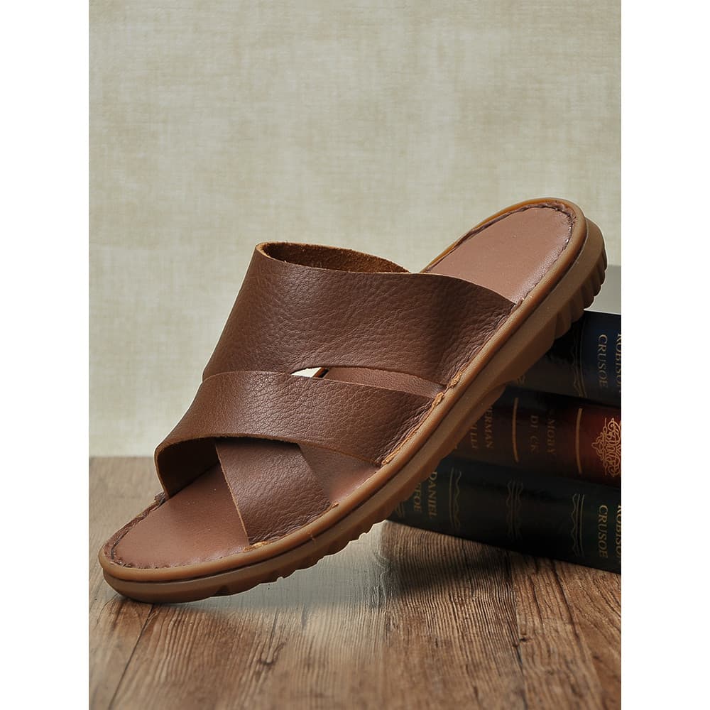 Primeira camada de couro Flip-Flops masculino 2026 novo estilo verão sandálias de couro masculino desgaste exterior anti