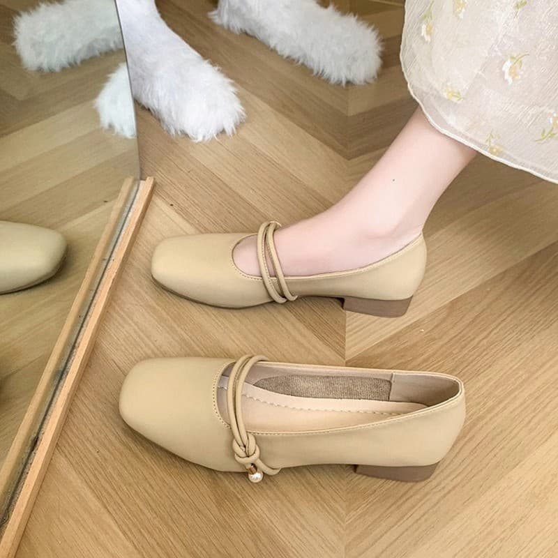 Yuechen Mary Jane fada com saia pequenos sapatos de couro feminino 2026 novo estilo primavera verão estilo noite plana a