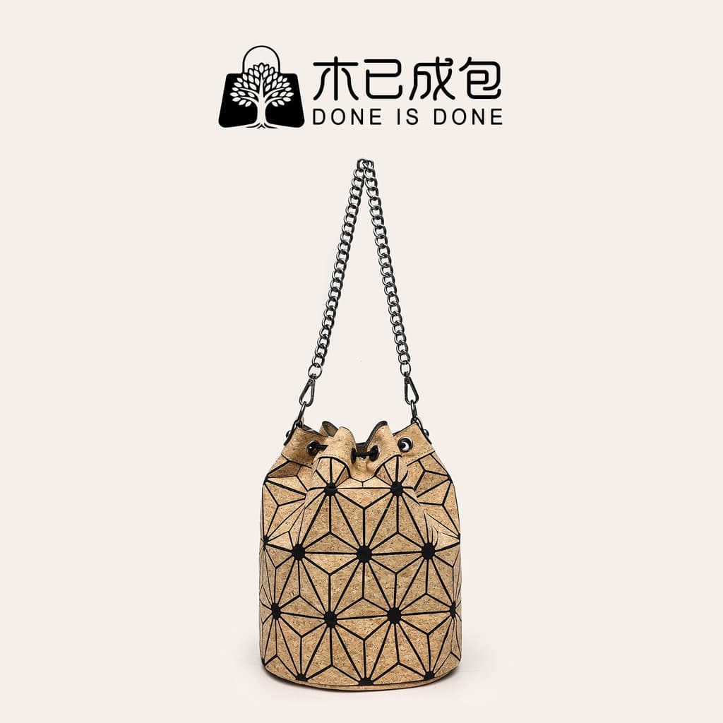 Bolsa feminina de nicho com padrão vintage de conchas, textura de cesta de cortiça e decoração ZSSI.   EYGL SRTW