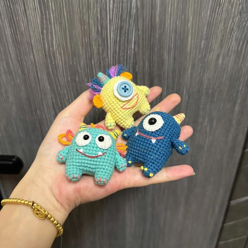 Material diy de parceiro de monstro de crochê feito à mão20260712