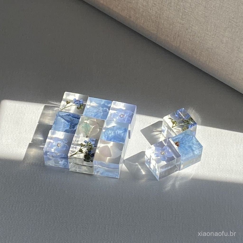 Item popular no Xiaohongshu: Espécimes de flores prensadas em resina, em quadrados transparentes, presente criativo DIY
