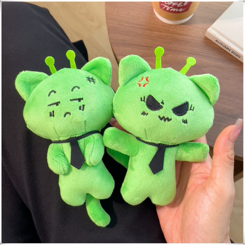 Chaveiro de gato alienígena estilo celebridade da internet, pingente de pelúcia de gatinho alienígena fofo e peculiar, c