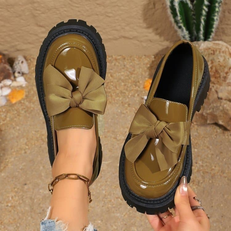 Senhoras arco decoração mocassins de sola grossa caso de couro patente sapatos mocassins de sola grossa doce Casual de s