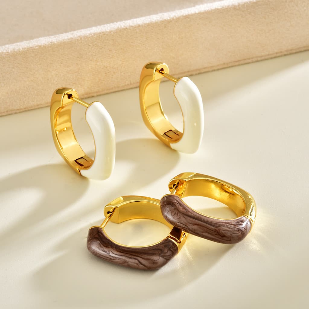 【80】Brincos quadrados vintage franceses de esmalte