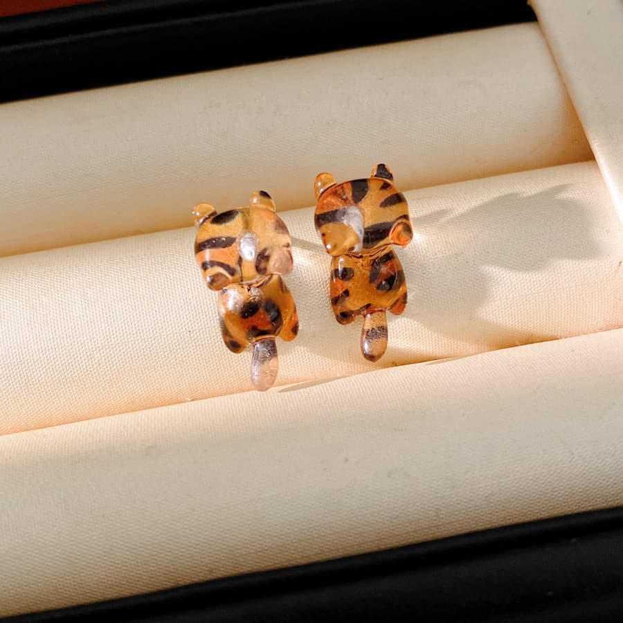 [Estoque pronto] Agulha de prata resina café cor leopardo impressão gatinho brincos dos desenhos animados brincos criati