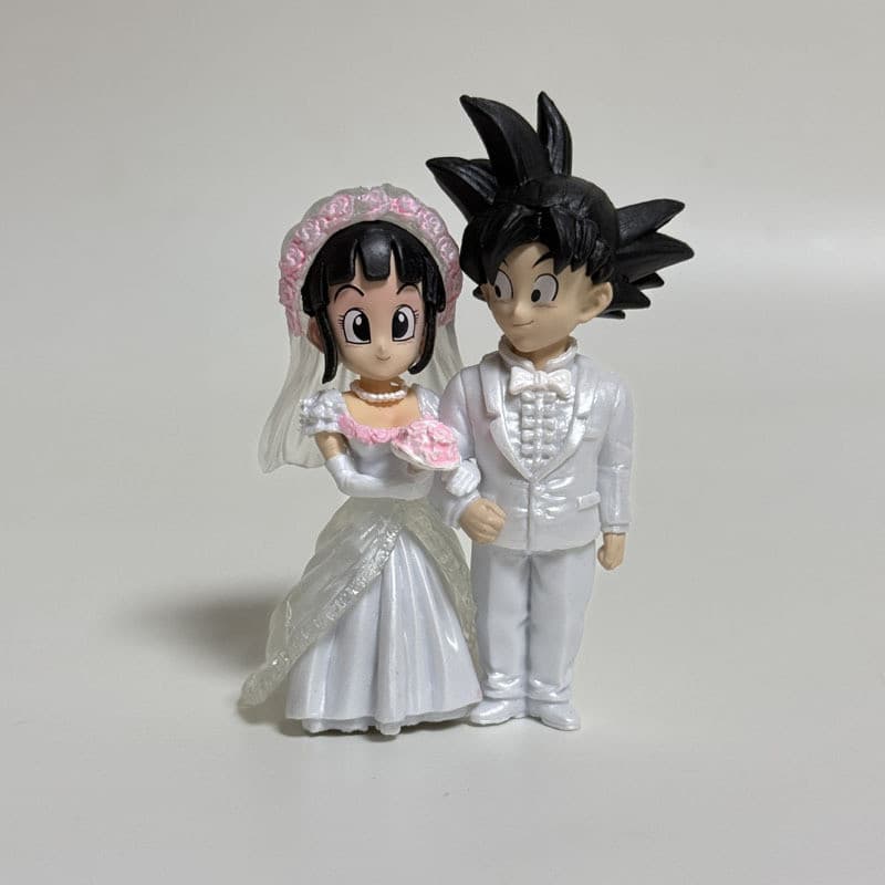 9cm Anime Dragon Ball Z Son Goku Figura Modelo Brinquedo ChiChi Casar Bonito Presente Coleção Aciton Ornamentos De Carro