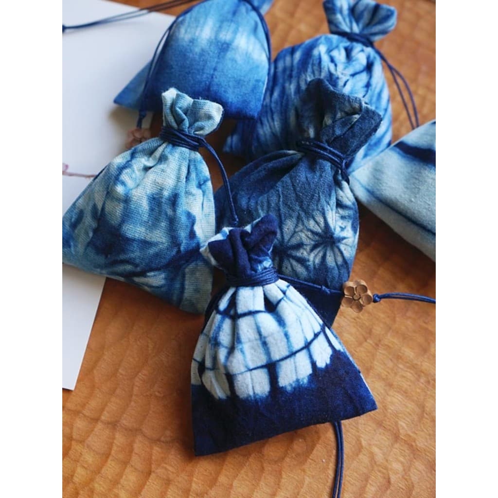 Azul tingimento estilo antigo saquinho saco vazio planta grama tintura Tie dye carro pendurado saco ornamentos estilo ét