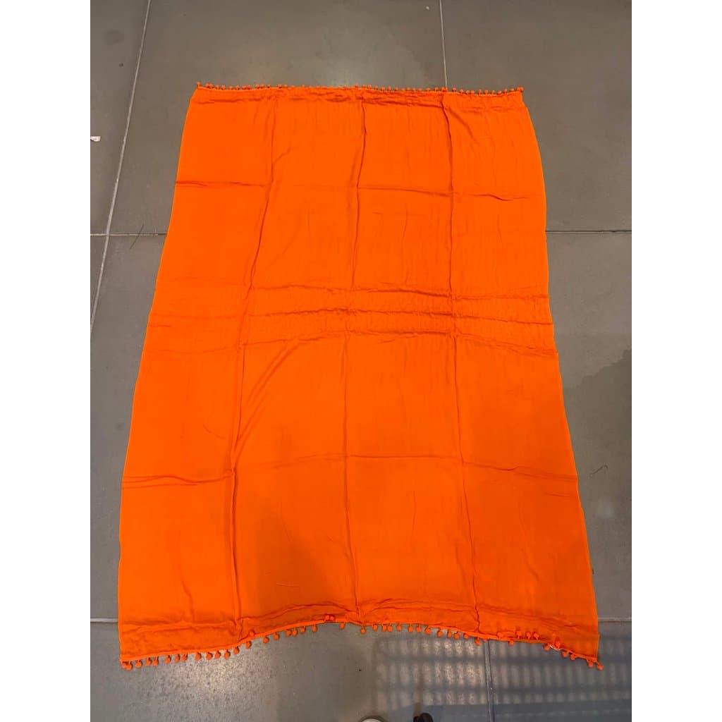 Canga viscose pompom laranja