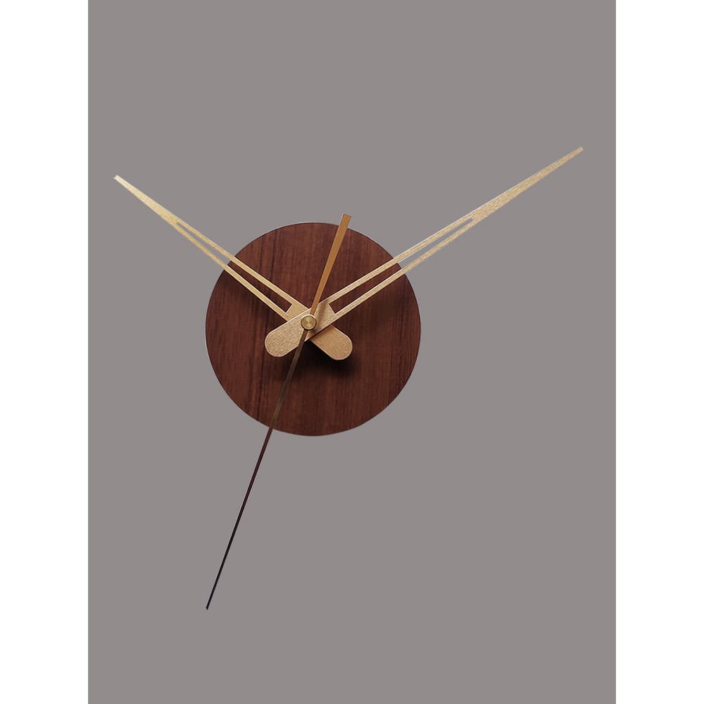 Luz de luxo relógio de parede silencioso relógio de quartzo pendurado na parede decoração nogueira cor perfuração-livre