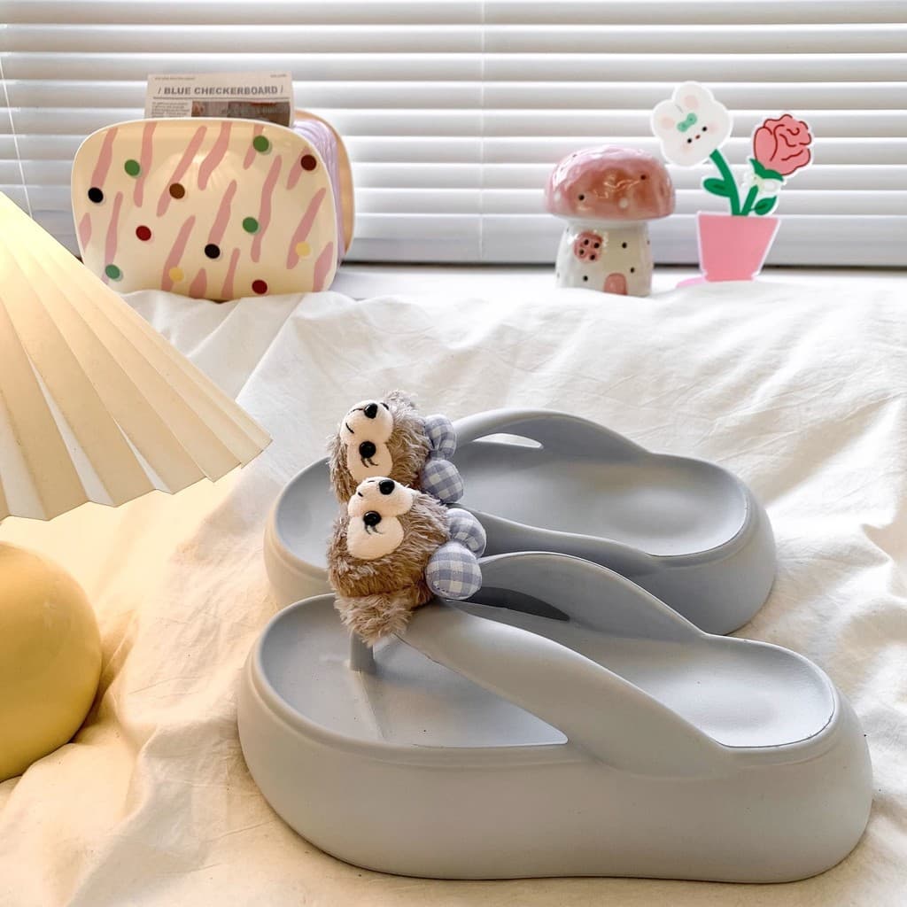 8 cores flip-Flops feminino exterior usar sola grossa aumentada antiderrapante pisando na merda sentir 2026 primavera ve
