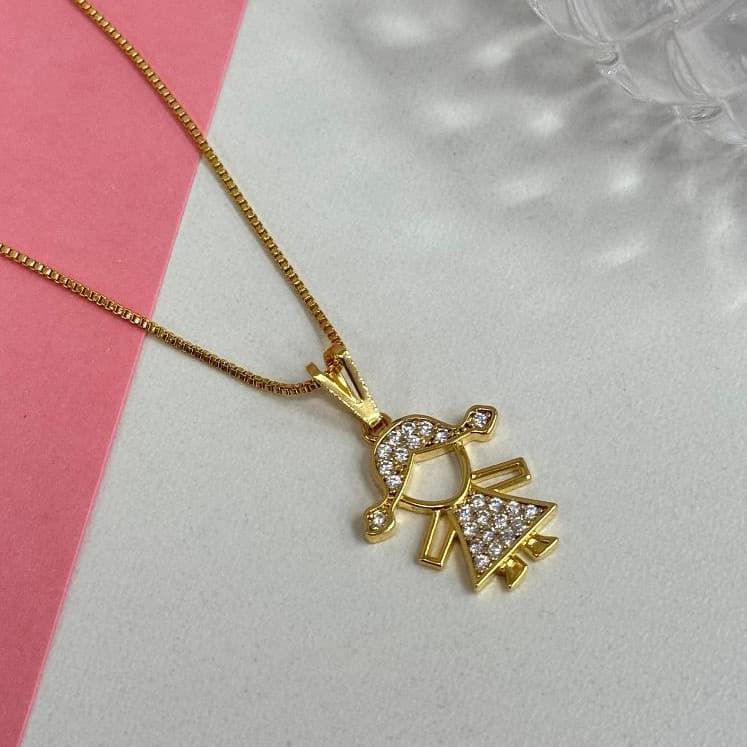 Colar Pingente  Filha Cravejada Banhado a Ouro 18k