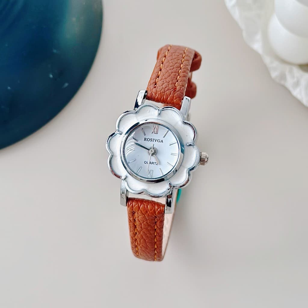Flor relógio feminino nicho Design requintado luz luxo pequeno mostrador Mori estilo fresco estudante feminino de alta a