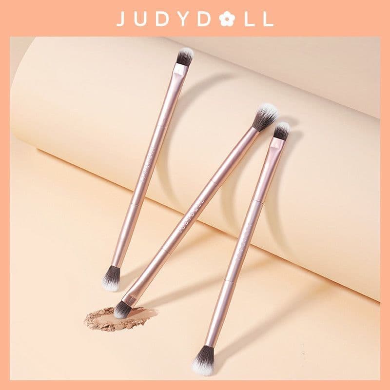Judydoll Judydoll Pincel de sombra portátil 1 Super macio pequeno detalhe pincel de viagem pincel de sobrancelha inician