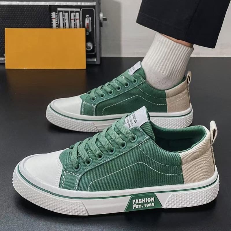 Sapatos de lona masculinos 2025 novo estilo verão preto baixo-topo sapatos casuais masculino antiderrapante sola macia e