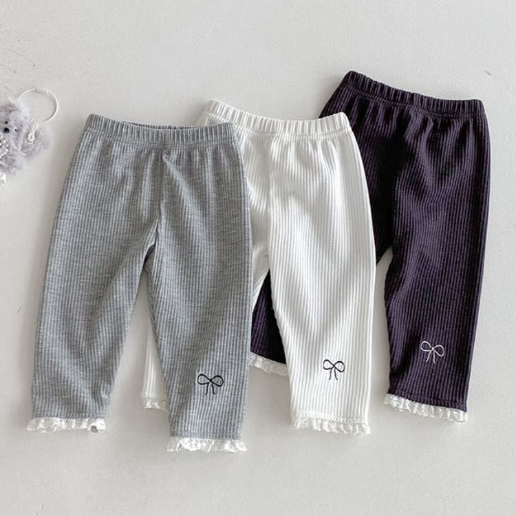 Calças infantis 2026 novo estilo primavera outono meninas Leggings bebê meninas moda calças de renda calças de bebê na m