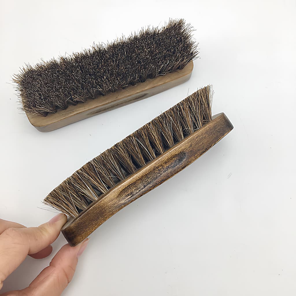 Escova pequena de crina em forma de barco, escova de sapato de cabelo macio, escova de limpeza multifuncional, cuidados