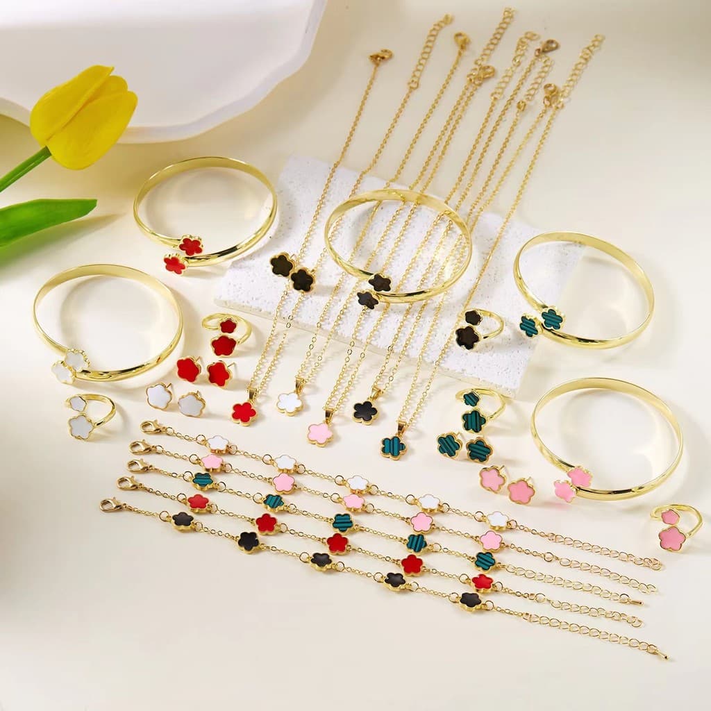 Venda quente transfronteiriça flor de cinco pétalas conjunto de 5 peças colar + pulseira + brincos + anel conjunto elega