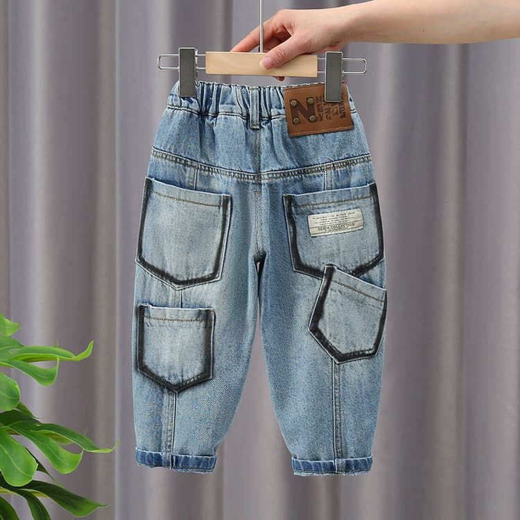 Meninos roupas de primavera em linha reta solta calças jeans 2026 novo estilo crianças meninos verão bonito Casual calça