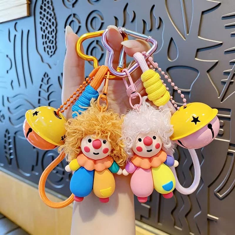 Chaveiro de palhaço encaracolado engraçado de desenho animado pingente de bolsa de boneca de pele frita