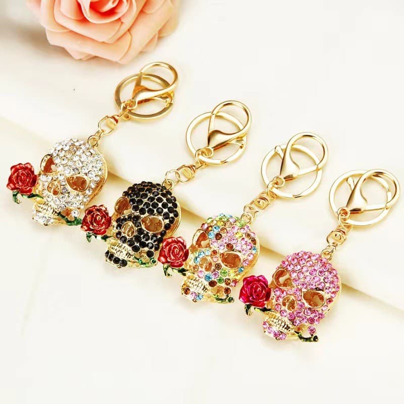 Venda quente chave pingente fantasma cabeça carro Halloween rosa crânio chaveiro ornamentos de diamante incrustados
