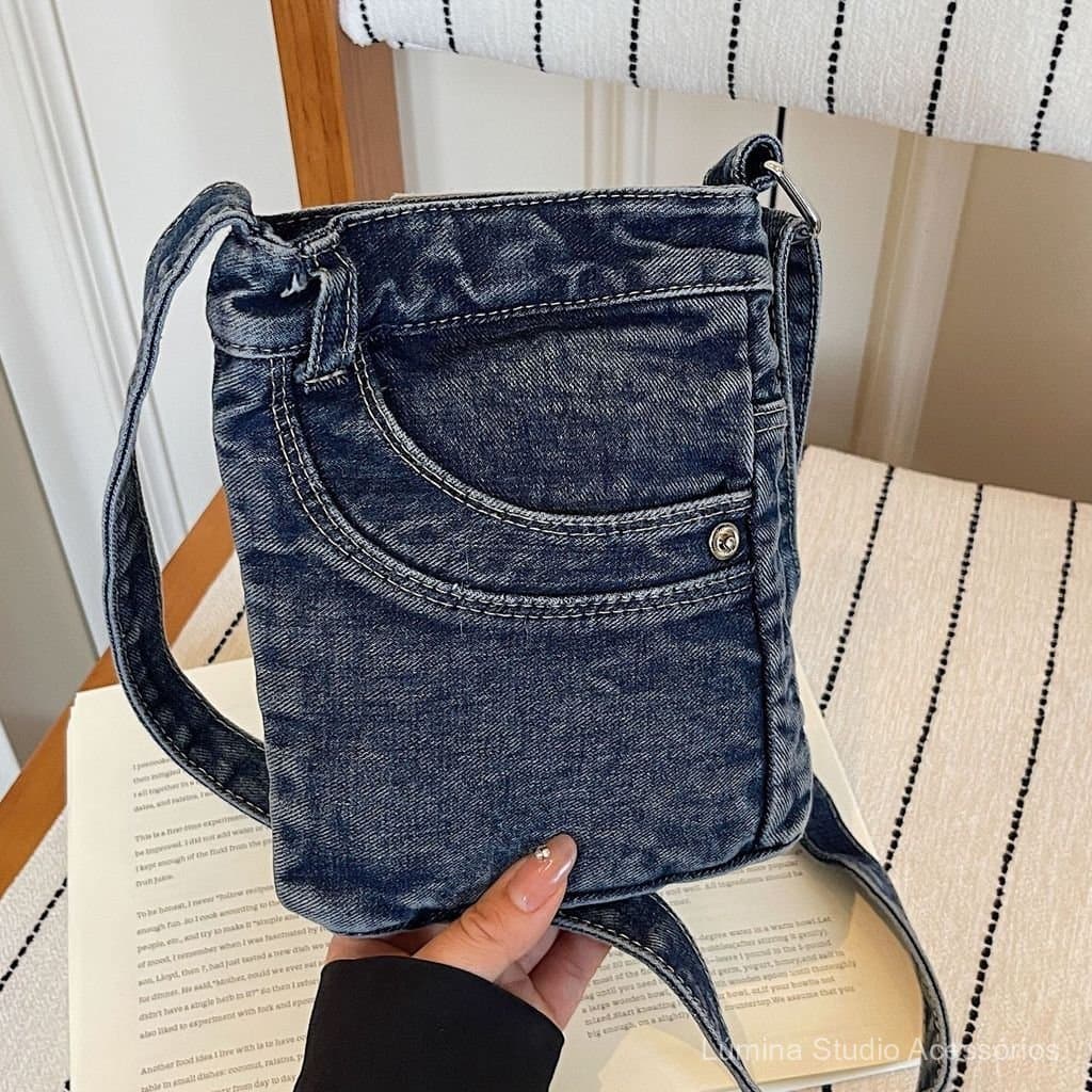 Nova bolsa transversal pequena de jeans vintage para mulheres, bolsa de jeans lavado e desgastado para moedas e celular,